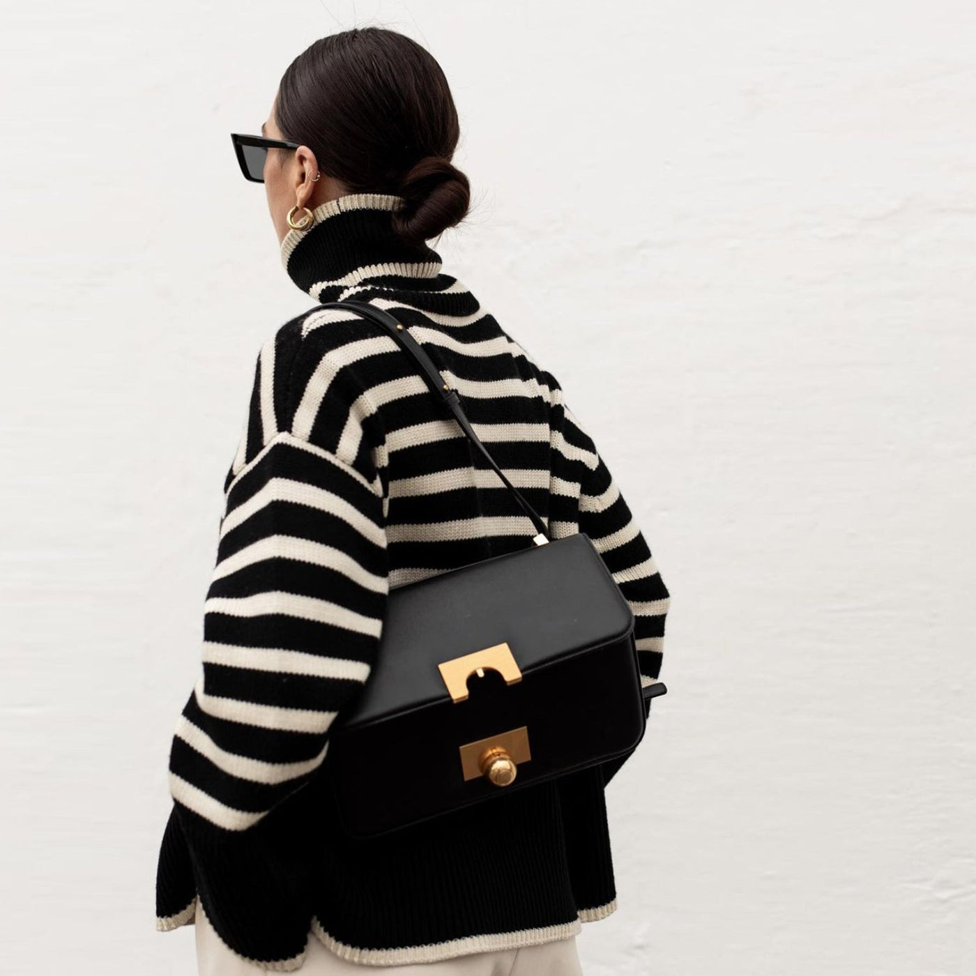 Maglione Oversize a Righe con Collo Alto per Donna