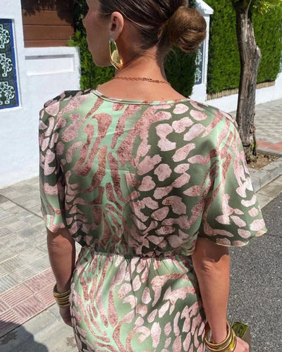 Bruna | Vestito Lungo in Satin con Scollo a V Drappeggiato e Design Twisted