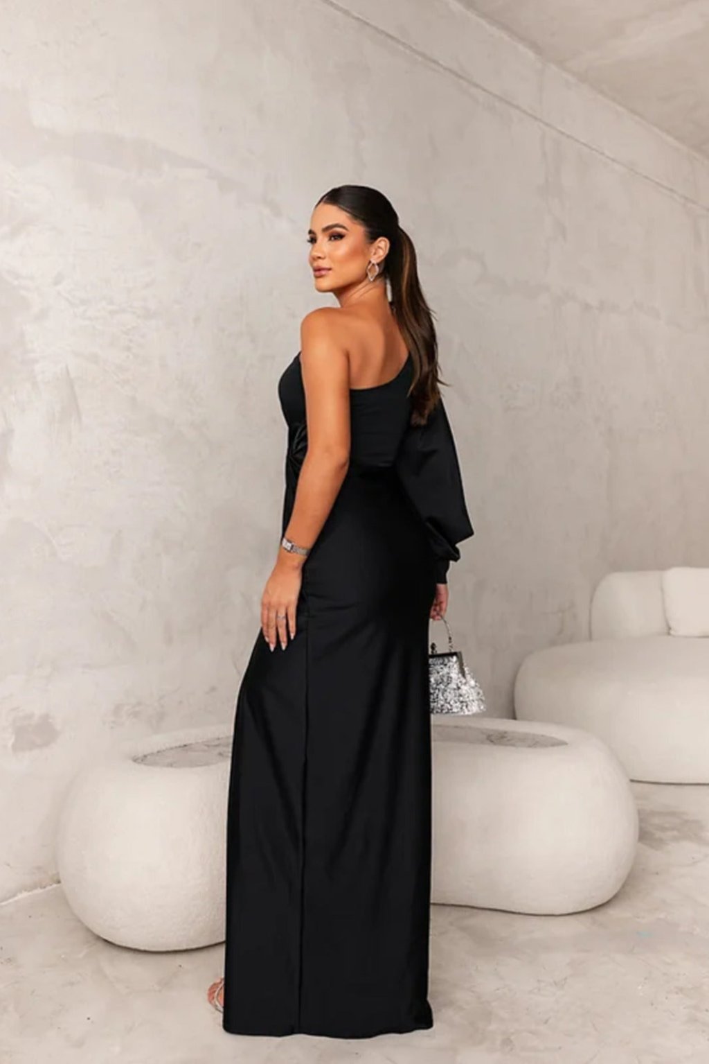 Valeria - Abito Lungo Asimmetrico in Satin con Drappeggiature