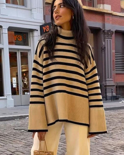 Maglione Oversize a Righe con Collo Alto per Donna