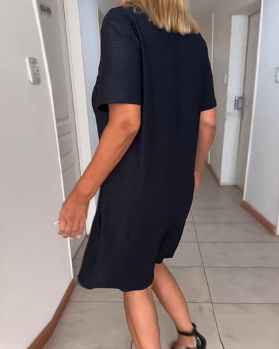 Abito Nero Drappeggiato per Donna – Elegante, Confortevole e Versatile per Ogni Occasione