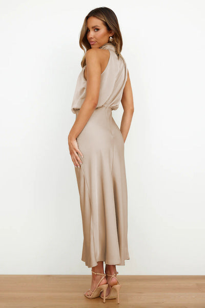 Dress Lungo in Satin con Collo Drappeggiato