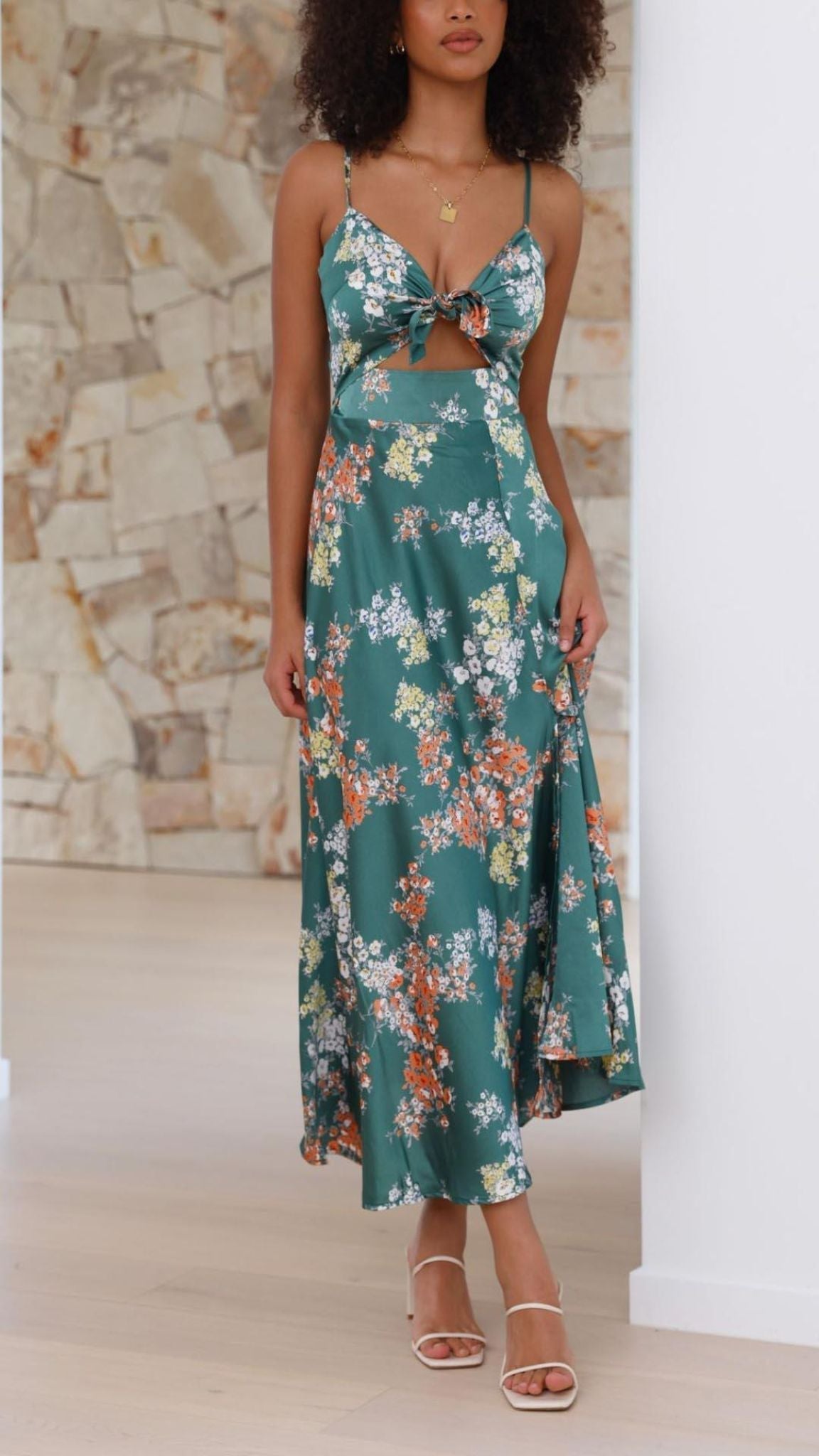 Abito Midi in Satin con Motivo Floreale