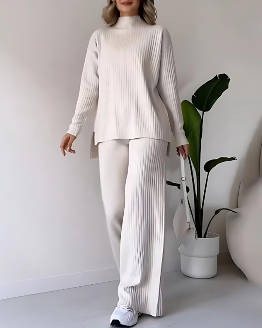 Elena – Set Donna Elegante e Versatile a Coste (Due Pezzi)