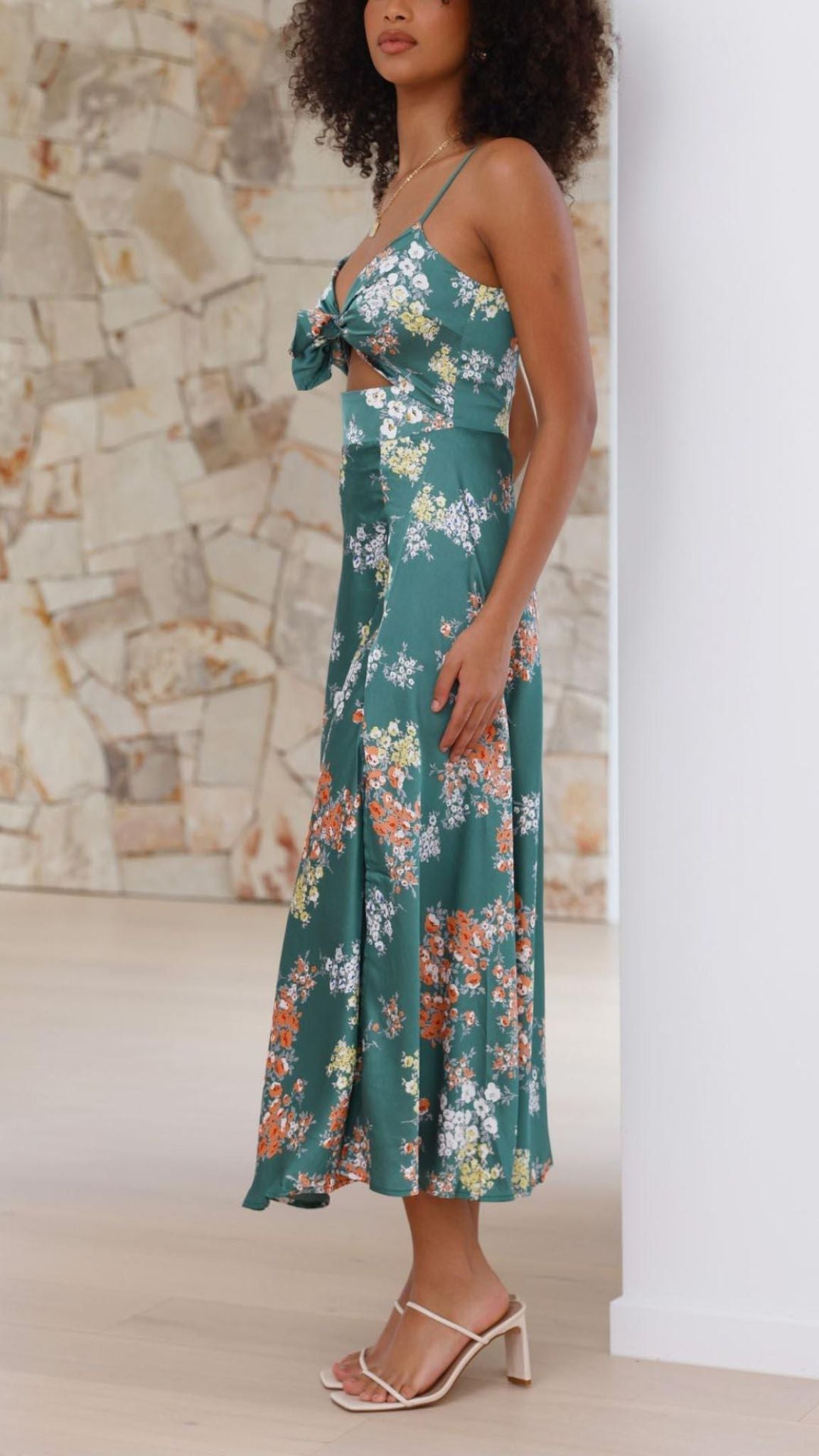 Abito Midi in Satin con Motivo Floreale