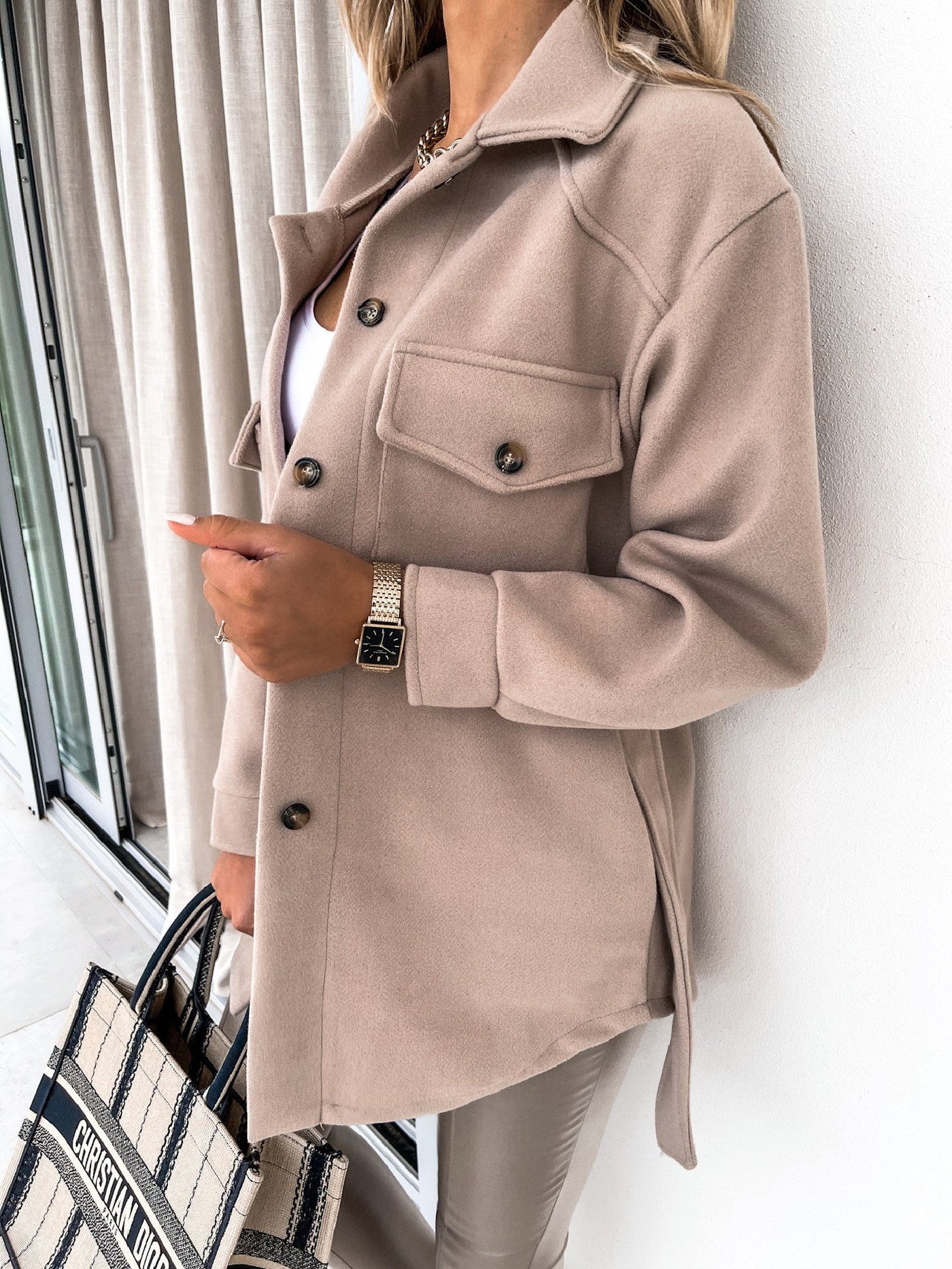 Elegante Cappotto Trench Invernale con Tasche e Cintura – Giulia