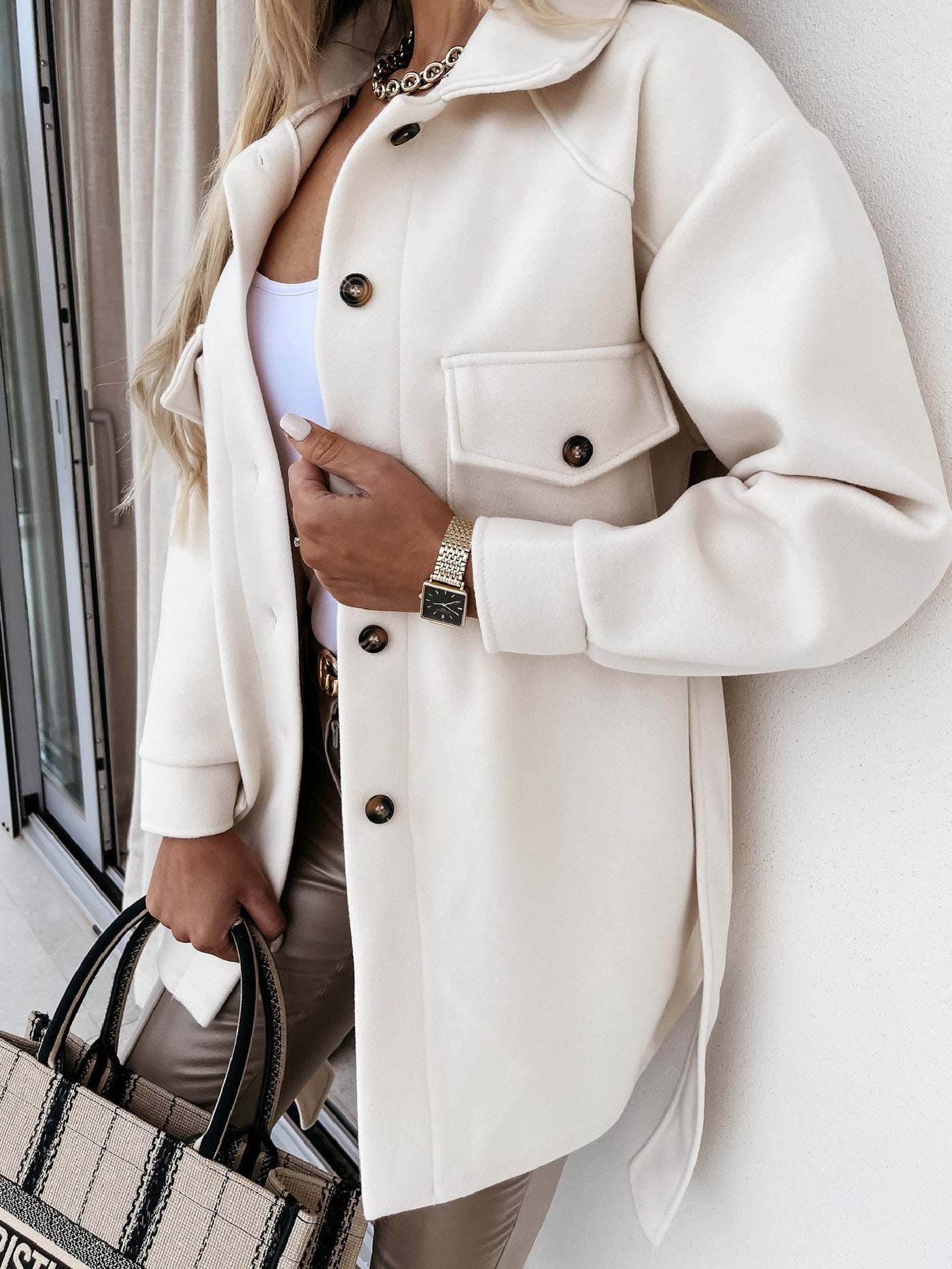 Elegante Cappotto Trench Invernale con Tasche e Cintura – Giulia