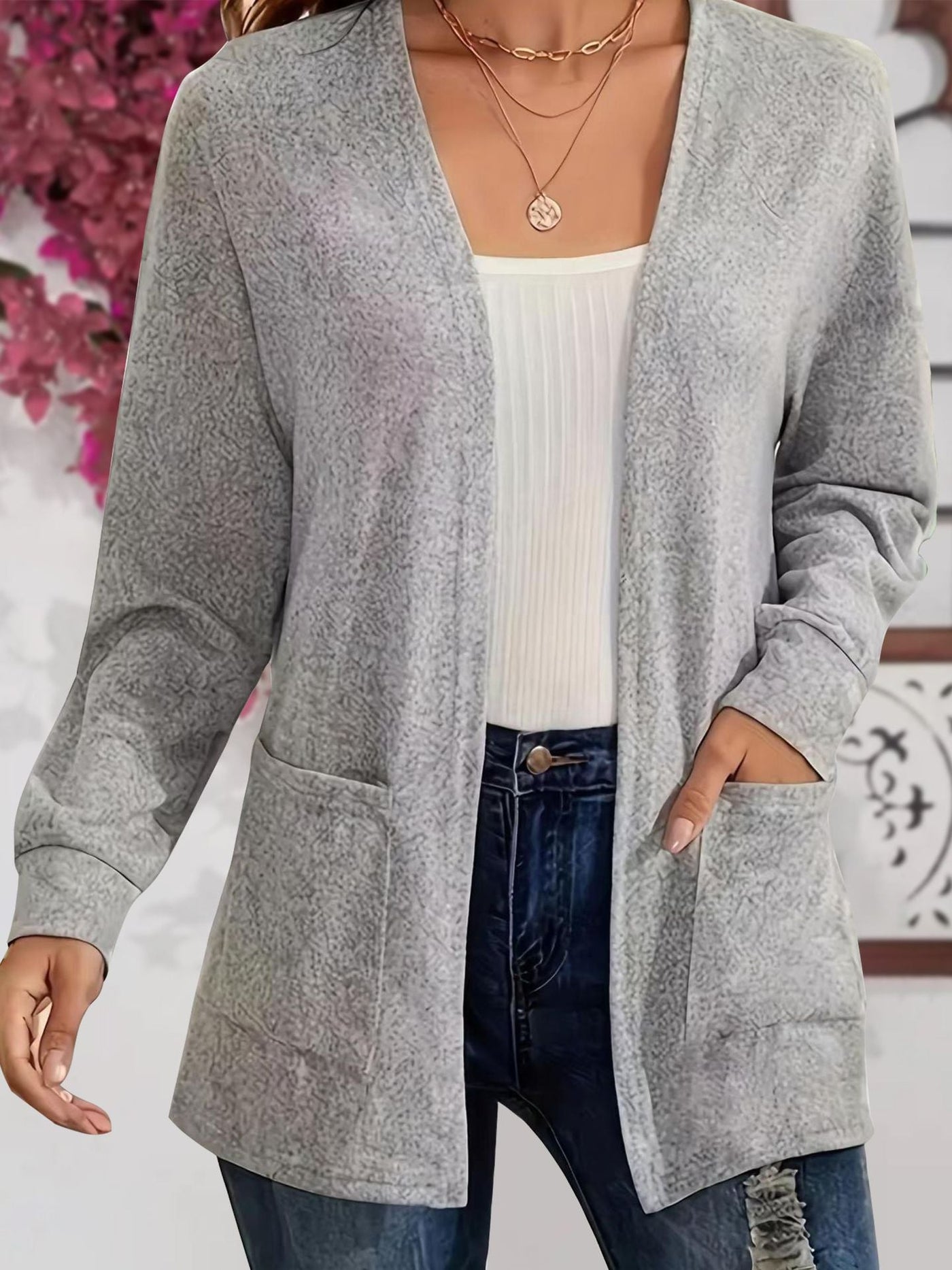 Cardigan Donna Caterina – Elegante e Morbido con Tasche per un Look Casual