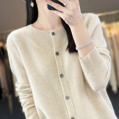 Sofia Elegant Women's Cardigan – Soft Wool and Cashmere with Classic Buttons