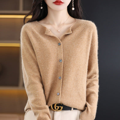Sofia Elegant Women's Cardigan – Soft Wool and Cashmere with Classic Buttons