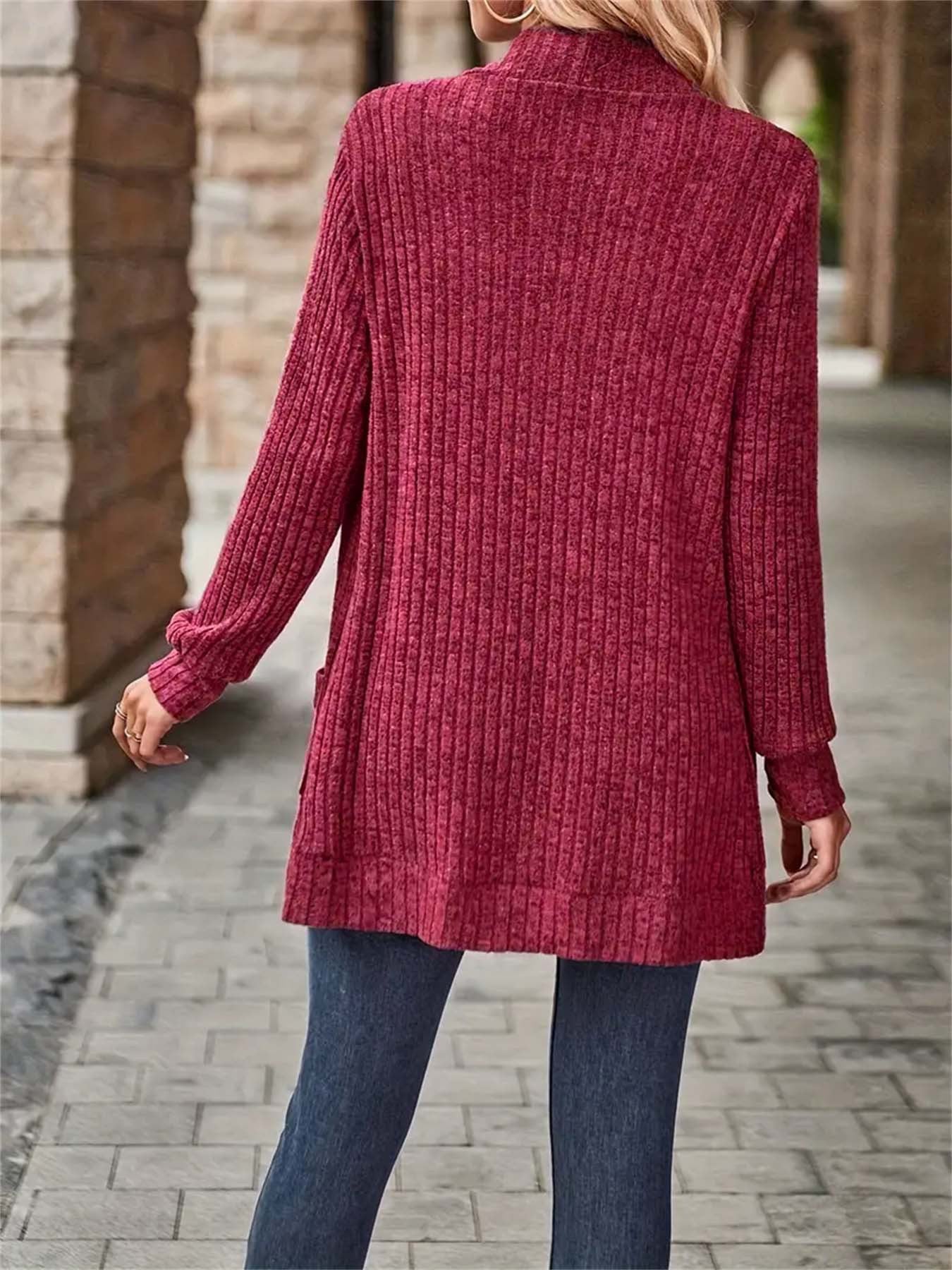 Cardigan Lungo Marta per Donna – Elegante Maglia a Coste con Tasche