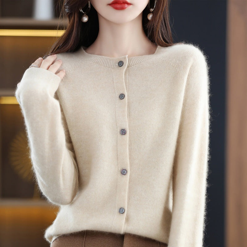 Cardigan Elegante Sofia in Morbido e Leggero Lana Merino – Caldo e Confortevole