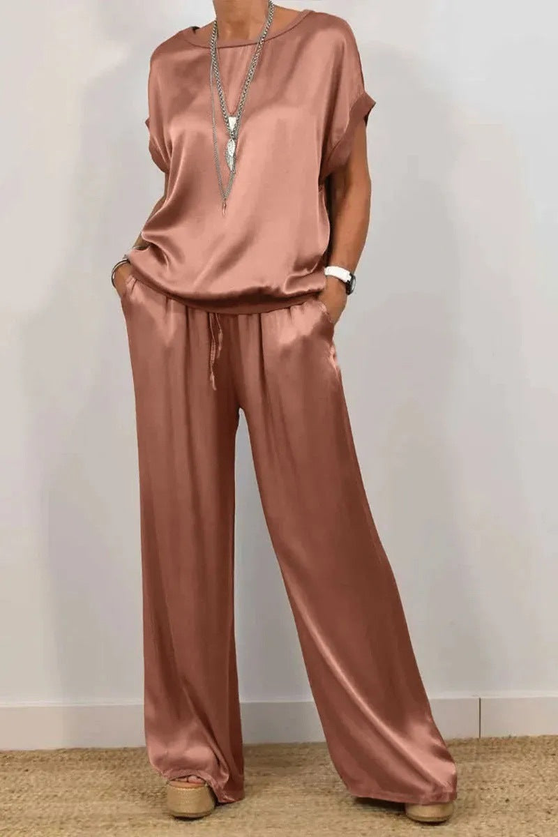 Completo Elegante da Donna in Raso con Blusa e Pantaloni – Valentina