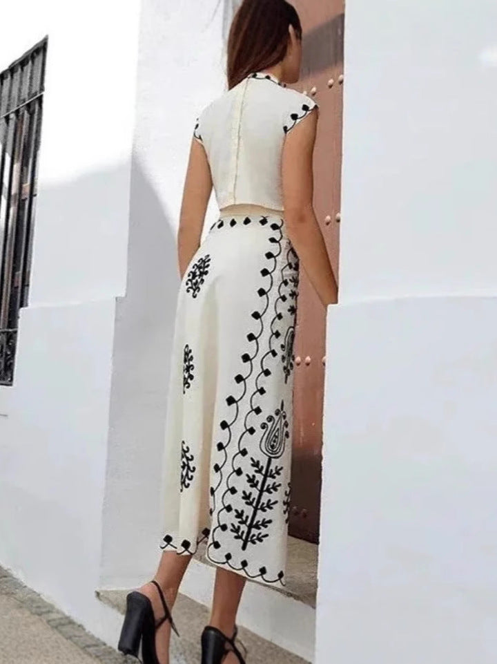 Completo Estivo Elegante per Donna – Set Coordinato di Top e Gonna Lunga Ricamata