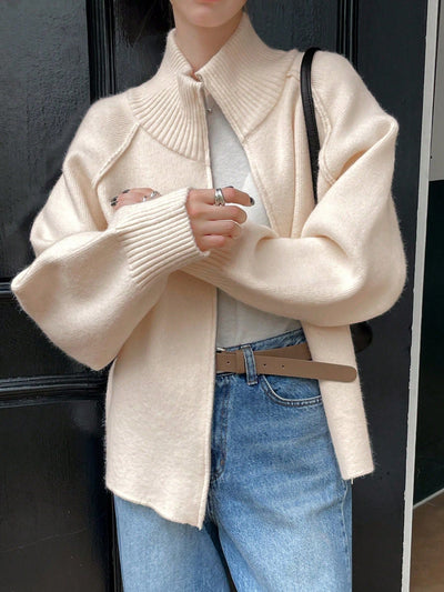 Giacca Elegante da Donna Sofia – Modello Lungo con Zip e Collo Alto Morbido