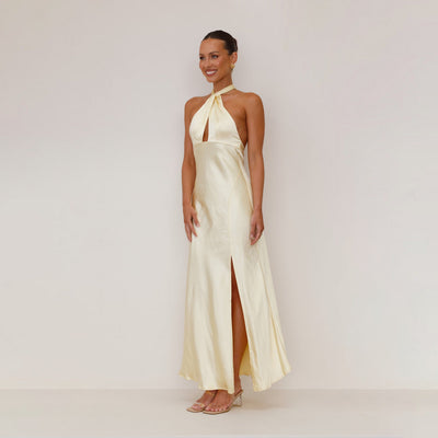 Sofia Dress – Fluid Elegance with Halter Detail