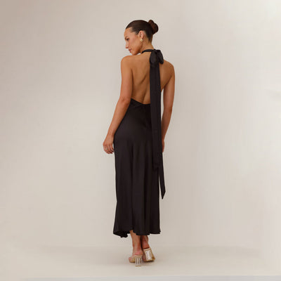 Sofia Dress – Fluid Elegance with Halter Detail