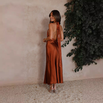 Sofia Dress – Fluid Elegance with Halter Detail