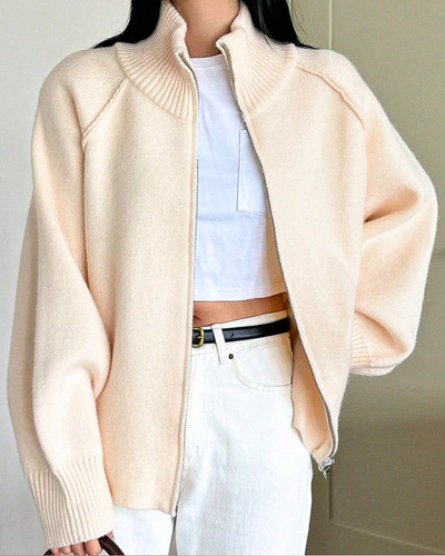 Giacca Elegante da Donna Sofia – Modello Lungo con Zip e Collo Alto Morbido