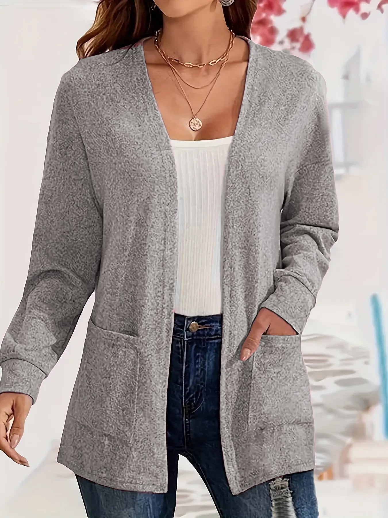 Cardigan Donna Caterina – Elegante e Morbido con Tasche per un Look Casual