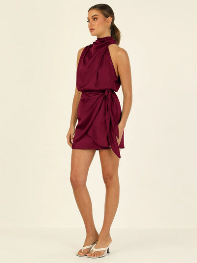 Abito Corto in Satin con Scollo Halter