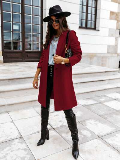 Giulia: Cappotto Elegante con Collo Revers e Chiusura a Bottone