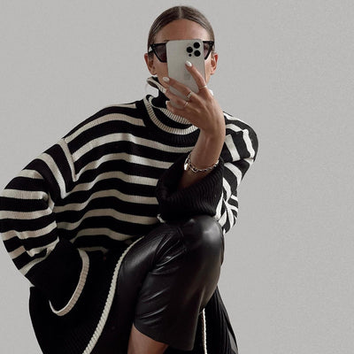 Maglione Oversize a Righe con Collo Alto per Donna