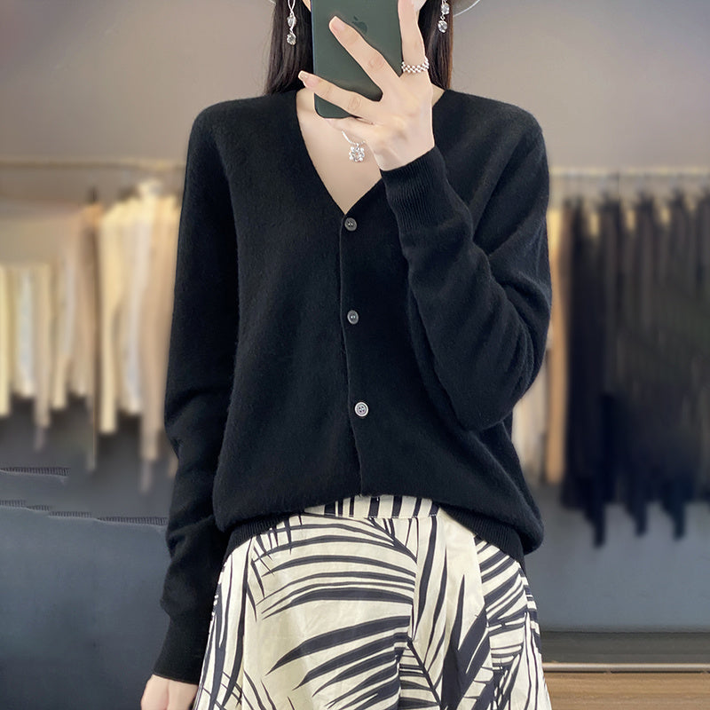 Cardigan Elegante Anna in Lana – Morbido, Caldo e Versatile per Ogni Occasione