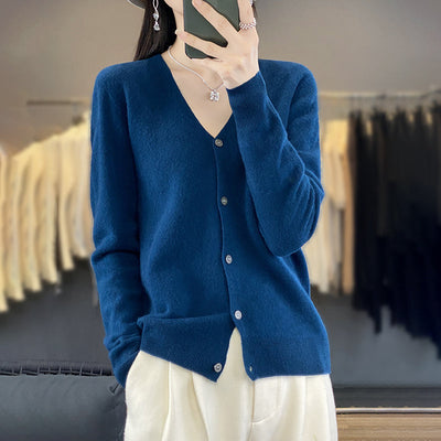 Cardigan Elegante Anna in Lana – Morbido, Caldo e Versatile per Ogni Occasione