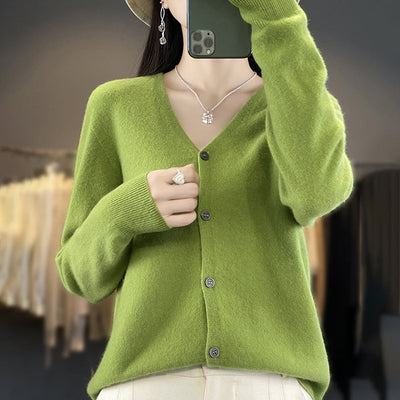Cardigan Elegante Anna in Lana – Morbido, Caldo e Versatile per Ogni Occasione