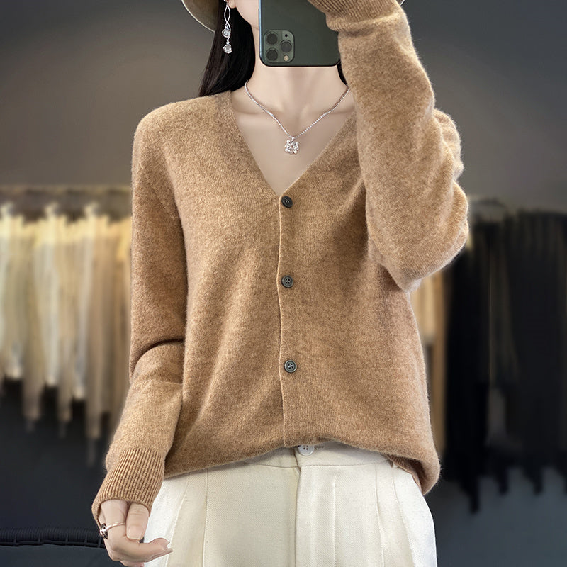 Cardigan Elegante Anna in Lana – Morbido, Caldo e Versatile per Ogni Occasione