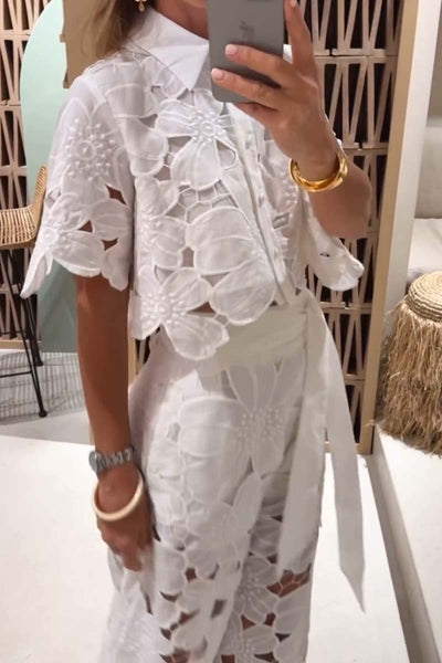 Completo in Pizzo con Camicia e Pantaloni Ampi