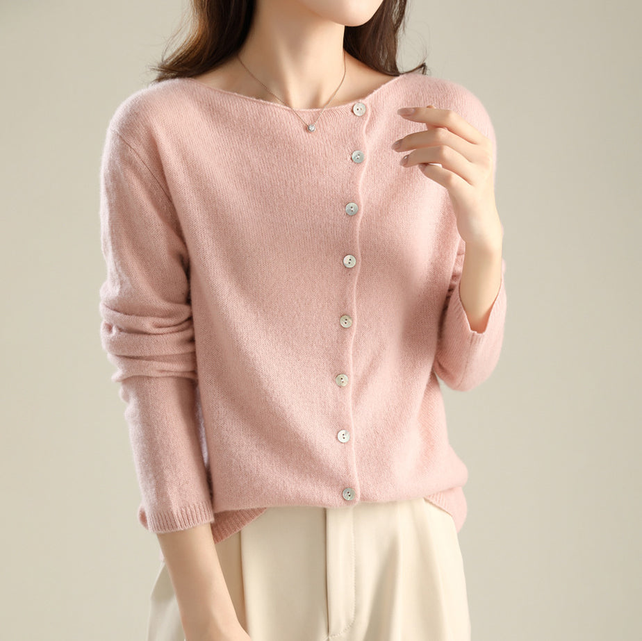 Isabella – Elegante Cardigan Donna con Bottoni Asimmetrici