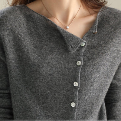 Isabella – Elegante Cardigan Donna con Bottoni Asimmetrici