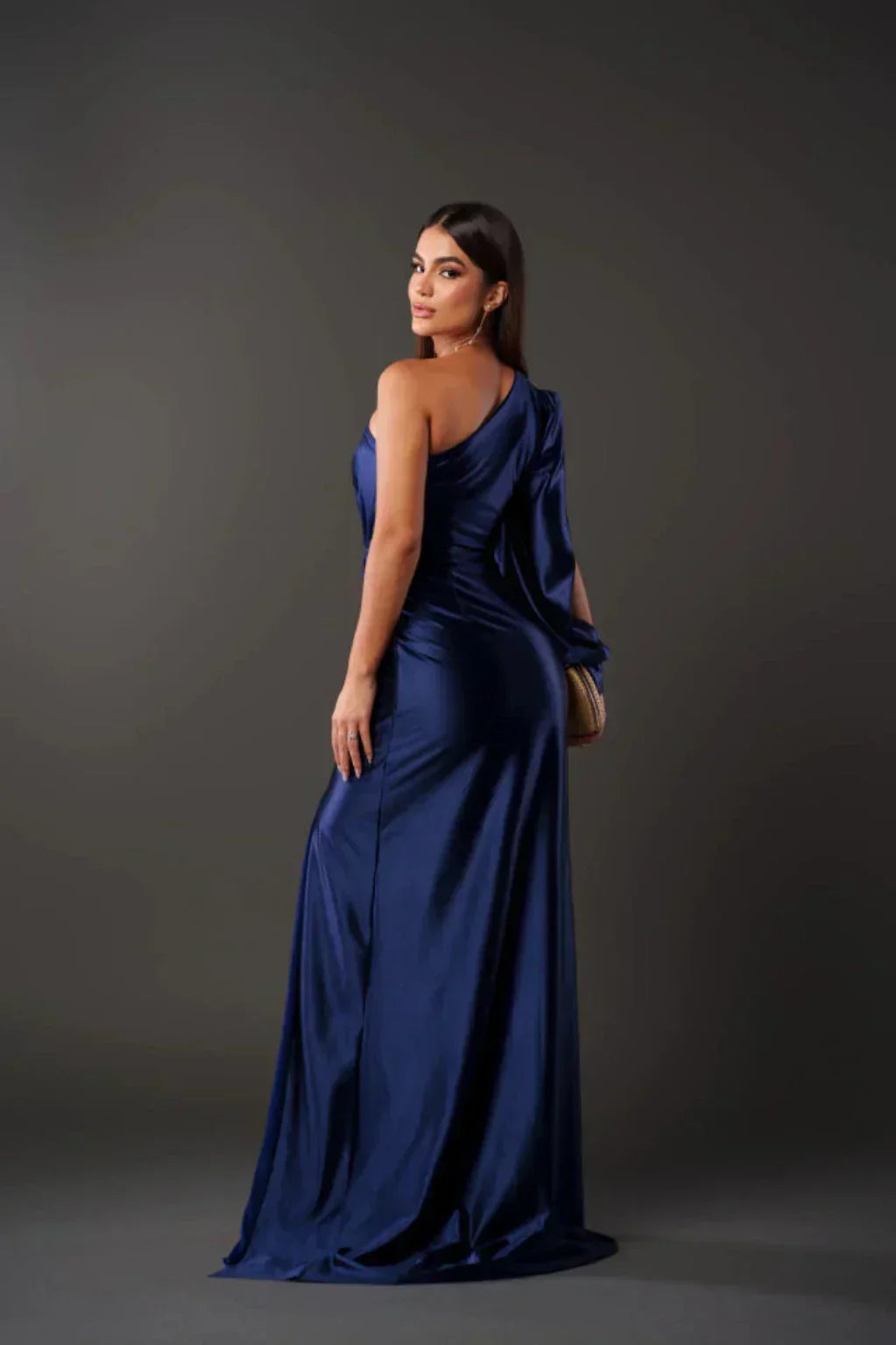 Valeria - Abito Lungo Asimmetrico in Satin con Drappeggiature